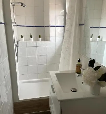 Appartement Studio Bien Place Et Climatise